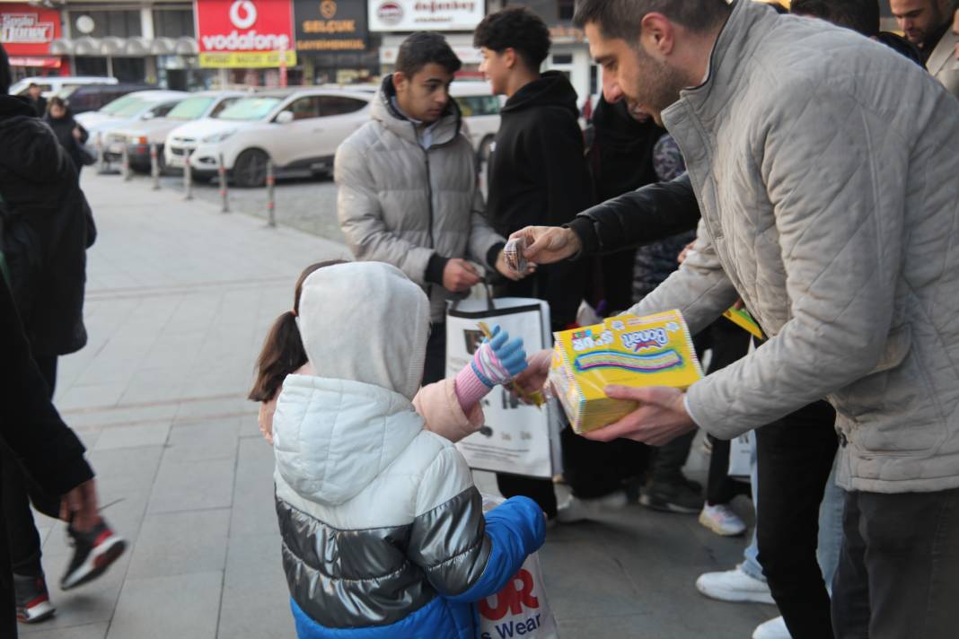 Konya'nın minikleri şivlilik coşkusuyla sokakları şenlendirdi 30